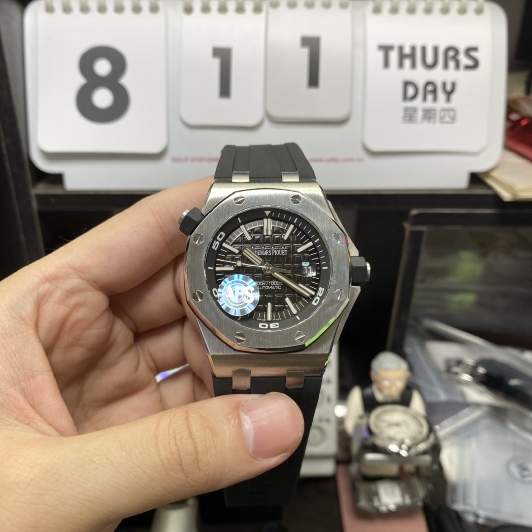 Audemars Piguet Royal Oak Offshore Series 15710ST.OO.A002CA.01, Black Transparent Caseback, 42mm Size.