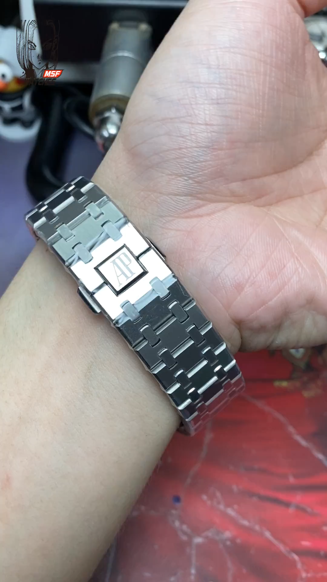 Audemars Piguet Royal Oak Offshore Series 26320ST.OO.1220ST.01, Stainless Steel Case Grey Dial Stainless Steel Bracelet, 41mm Size.