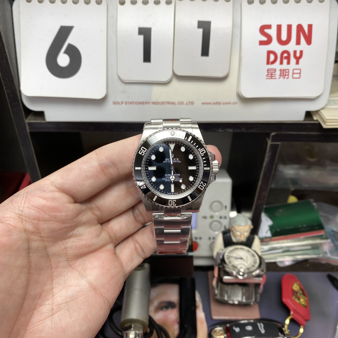 Rolex Submariner Series m124060-0001, No-Date Black Submariner, 41mm size.