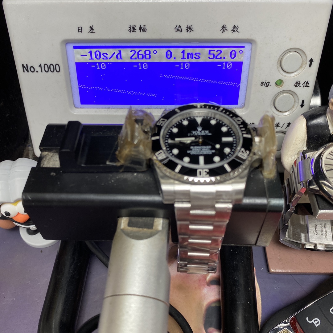 Rolex Submariner Series 114060-0002, No-Date Black Submariner, 40mm size.