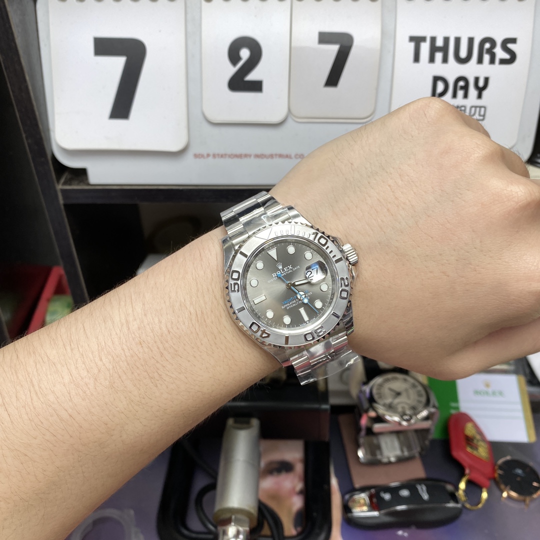 Rolex Yacht-Master Series m126622-0001, Grey Yacht Steel Bracelet Model, 40mm size.