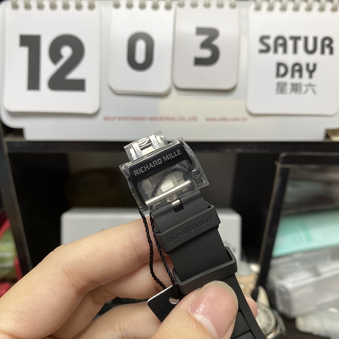 Richard Mille Men's Collection series RM27-02, Sapphire Crystal Nylon Strap and Titanium Buckle, 47.77×39.7 size.