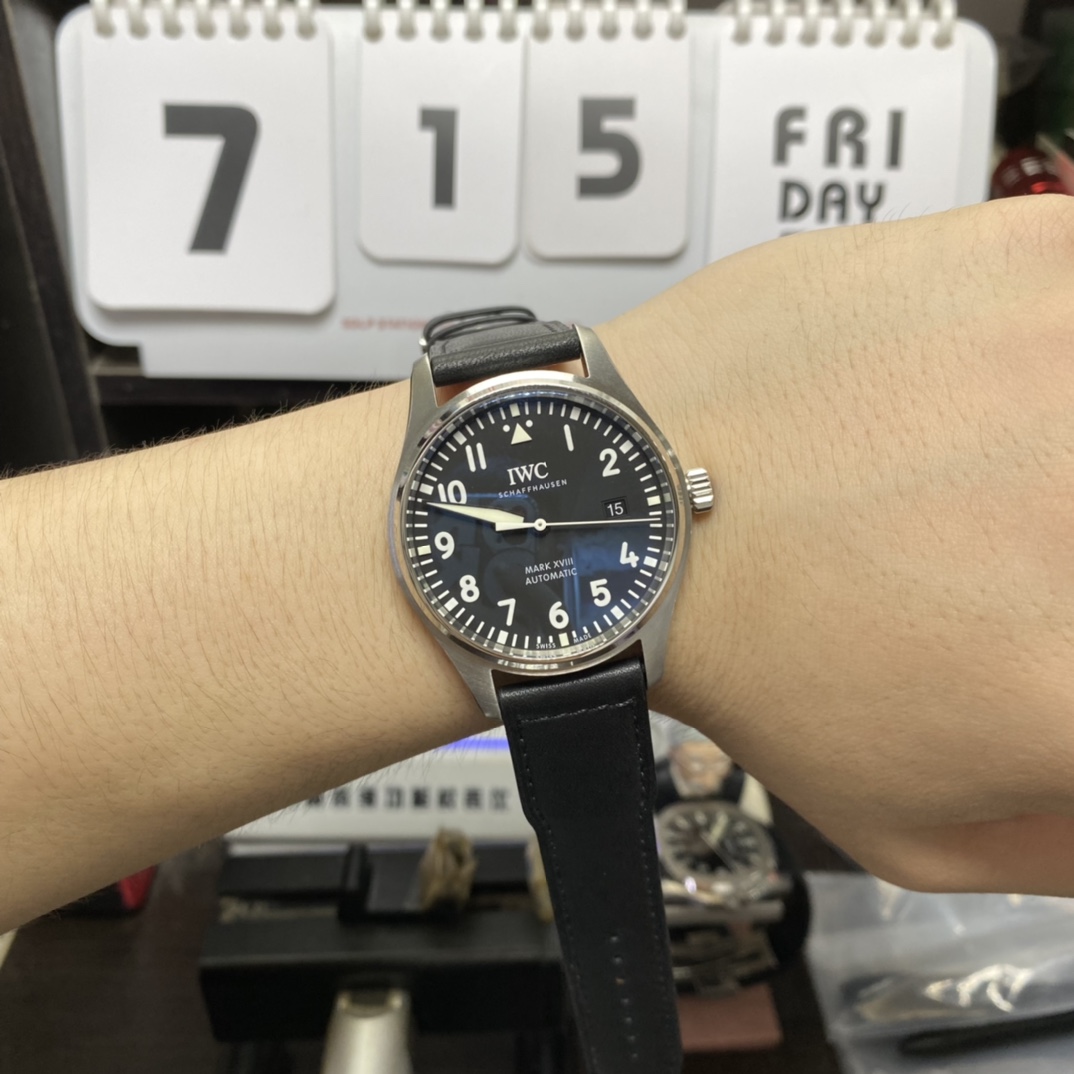 IWC Pilot's Series IW327001 Watch 40mm